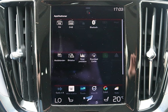 Volvo V60 Cross Country 14 of 22