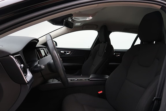 Volvo V60 Cross Country 4 of 22
