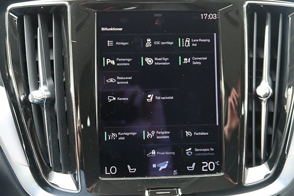 Volvo V60 Cross Country 13 of 22