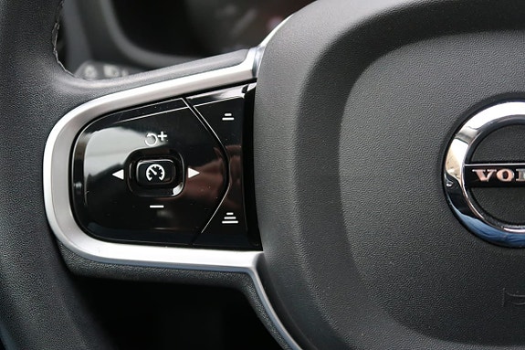 Volvo V60 Cross Country 10 of 22