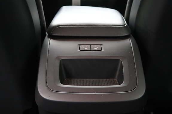 Volvo V60 Cross Country 8 of 22