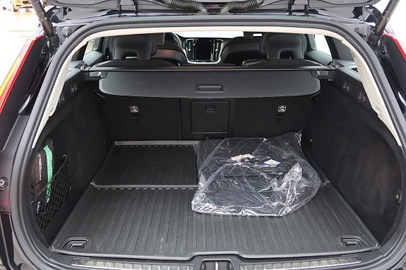 Volvo V60 Cross Country 21 of 22