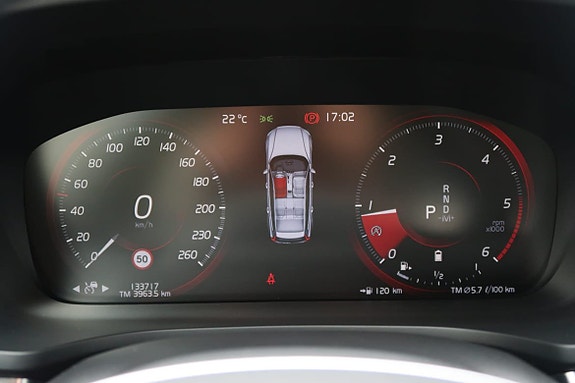 Volvo V60 Cross Country 9 of 22
