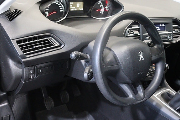 Peugeot 308 19 of 21