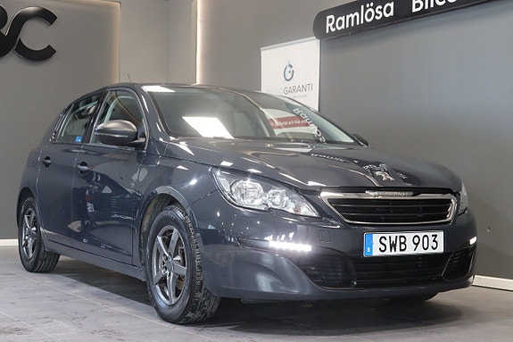 Peugeot 308 8 of 21