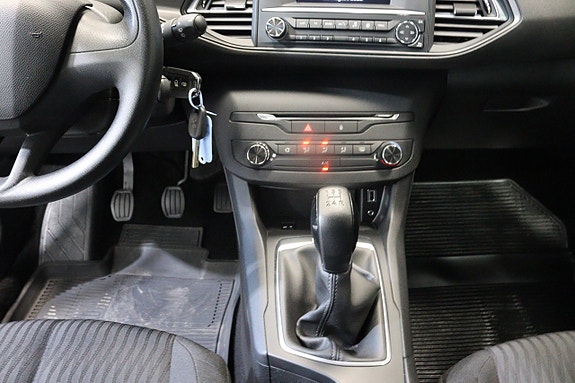 Peugeot 308 21 of 21