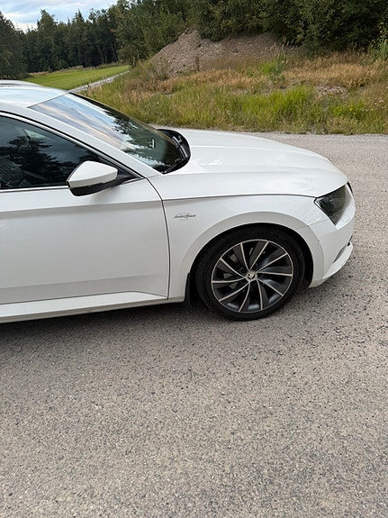 Skoda Superb 3 of 13