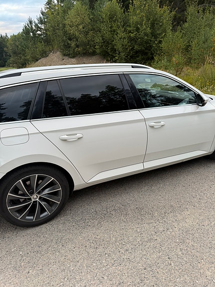 Skoda Superb 4 of 13