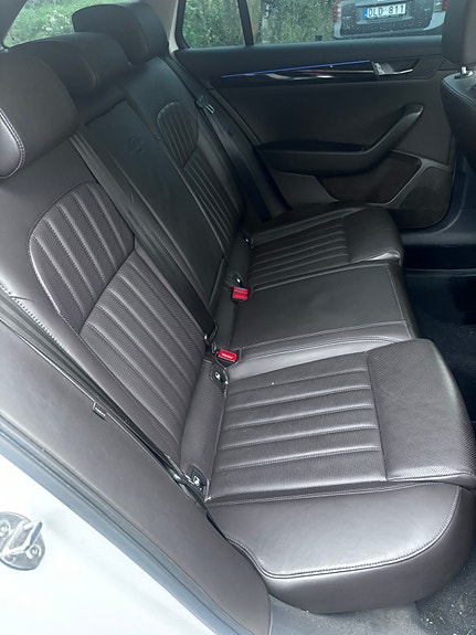 Skoda Superb 12 of 13