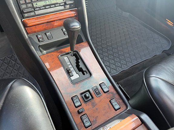 Mercedes-Benz S560 9 of 14