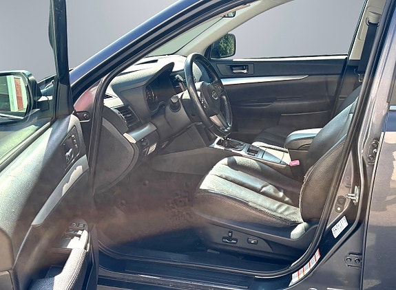 Subaru Outback 8 of 11