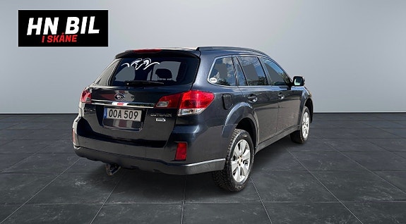 Subaru Outback 4 of 11