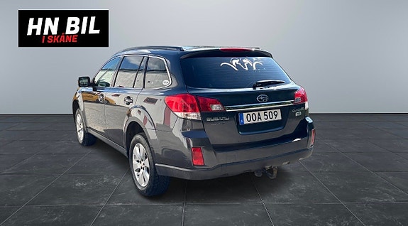 Subaru Outback 3 of 11