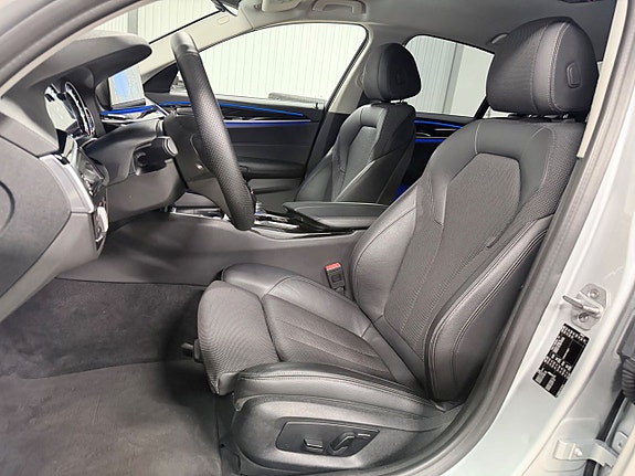 BMW 520i 10 of 30