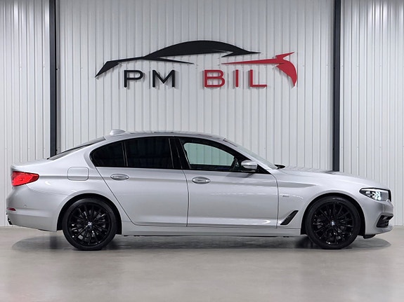 BMW 520i 6 of 30