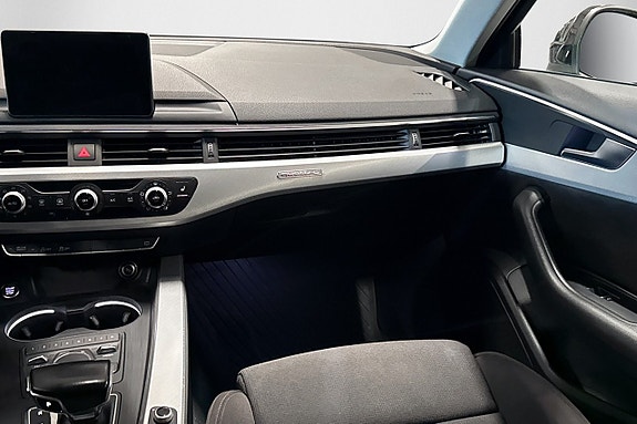 Audi A4 15 of 22