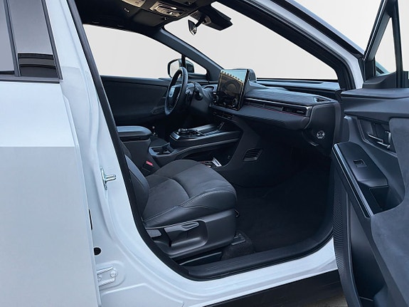 Toyota C-HR+ 6 of 10