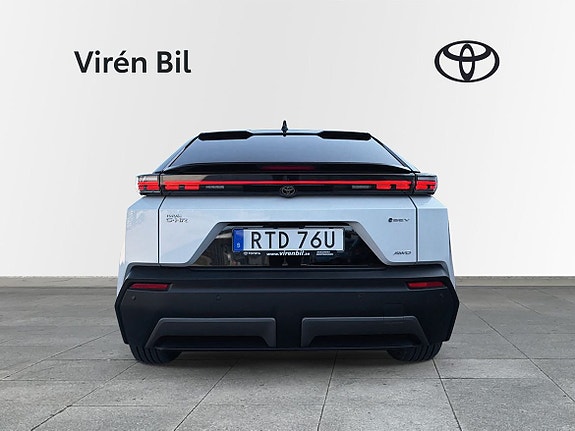 Toyota C-HR+ 4 of 10