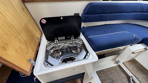 Aquador 22 HT -99 / Mercruiser 4,3L -05 9 of 14