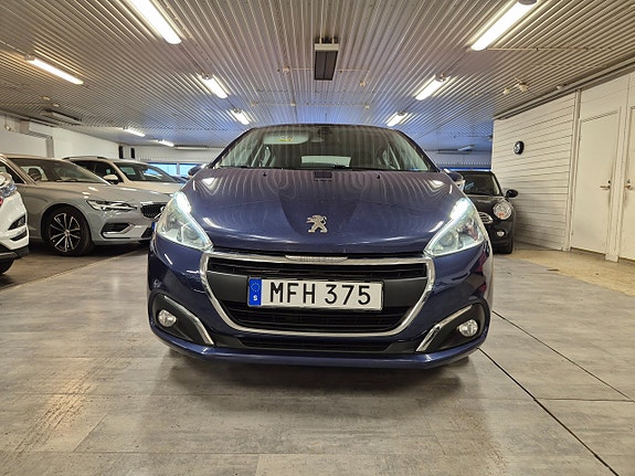Peugeot 208 4 of 17