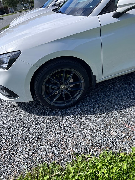 Seat Leon 3 of 5