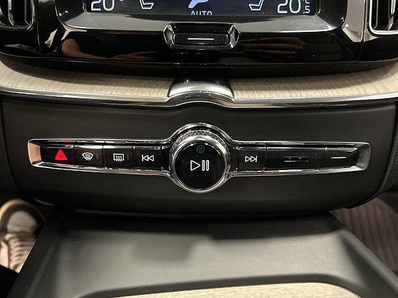 Volvo XC60 20 of 24