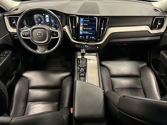 Volvo XC60 8 of 24