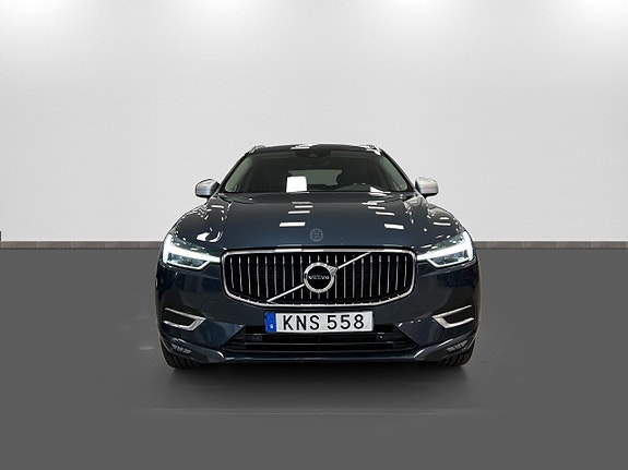 Volvo XC60 2 of 24