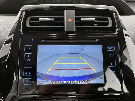 Toyota Prius 19 of 19