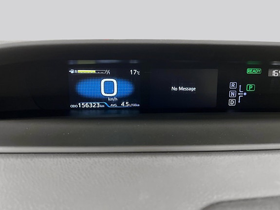 Toyota Prius 10 of 19