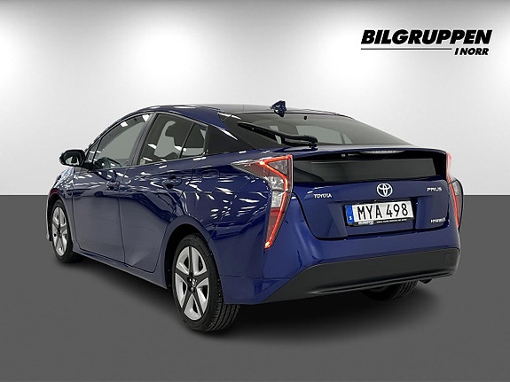 Toyota Prius 6 of 19