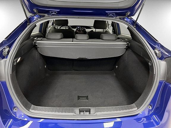 Toyota Prius 14 of 19