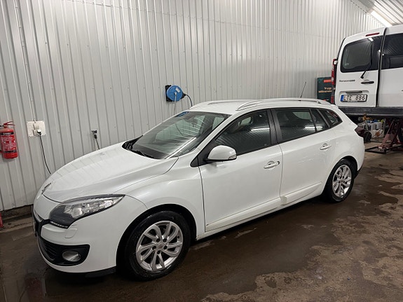 Renault Megane 2 of 8