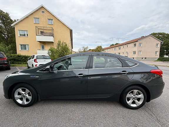 Hyundai i40 3 of 25