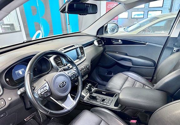 Kia Sorento 4 of 5