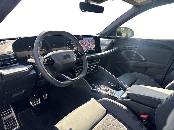 Audi Q5 10 of 18