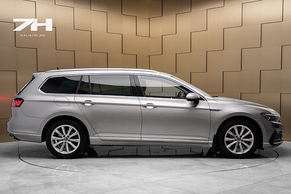 Volkswagen Passat 6 of 21