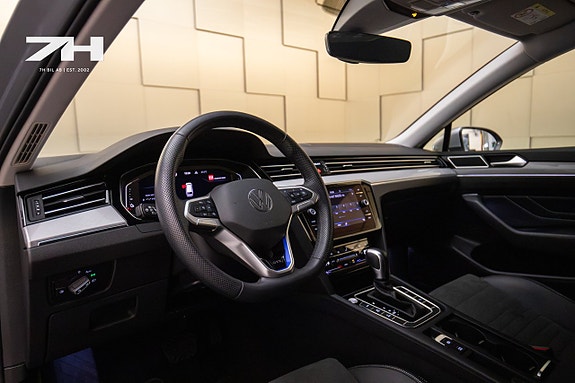 Volkswagen Passat 9 of 21