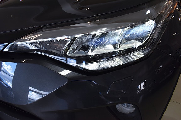 Toyota C-HR 17 of 18