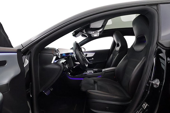 Mercedes-Benz CLA250 10 of 25