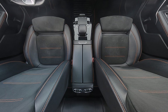 Mercedes-Benz CLA250 14 of 25