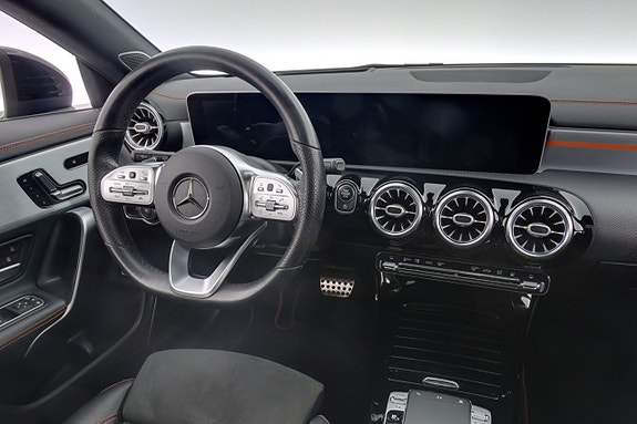 Mercedes-Benz CLA250 15 of 25