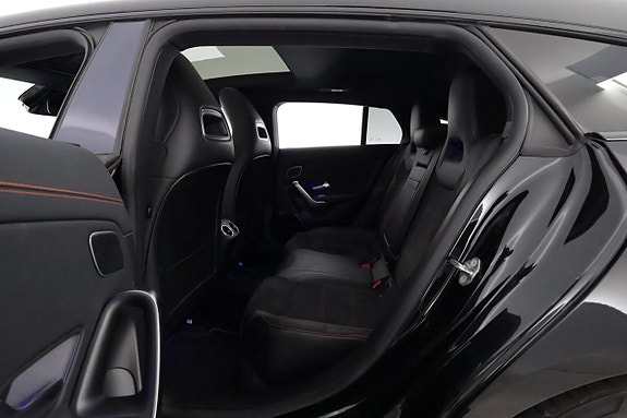 Mercedes-Benz CLA250 12 of 25
