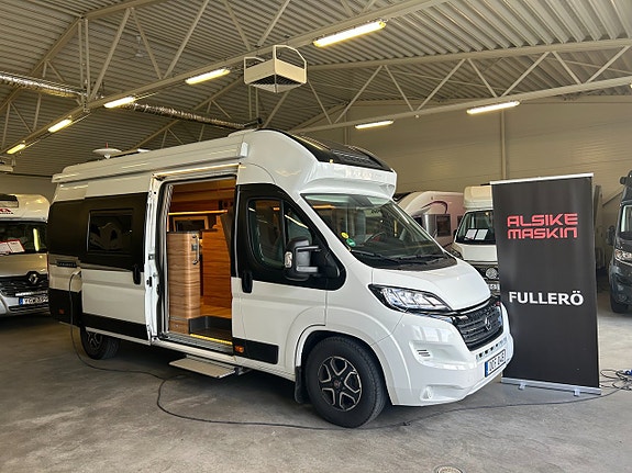 Affinity One 250 / Automat / Våningssäng / Solcell / Dragkrok / Plåtis