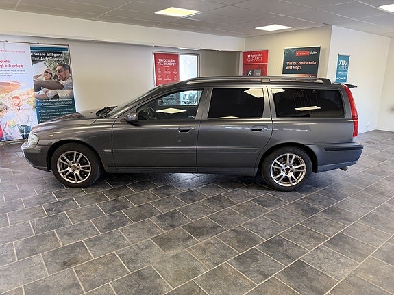 Volvo V70 6 of 11