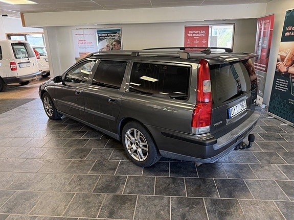 Volvo V70 5 of 11