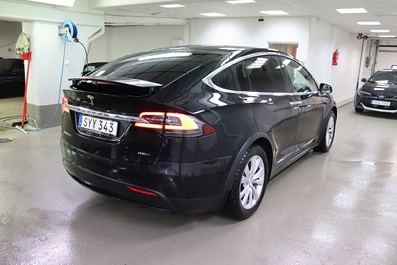 Tesla Model X 5 of 30