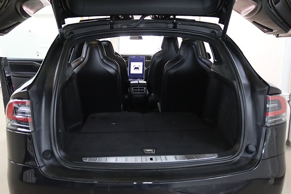 Tesla Model X 30 of 30