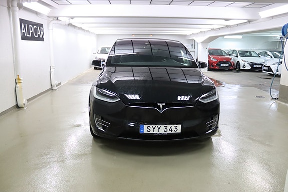 Tesla Model X 3 of 30