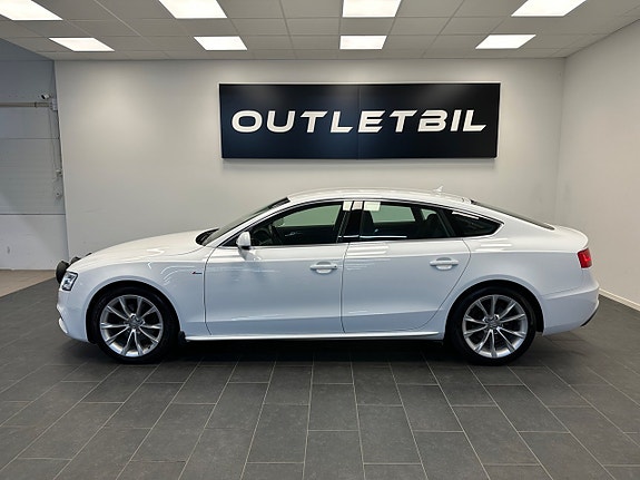 Audi A5 2 of 28